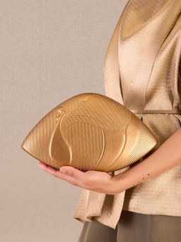 AMPM - Ruya Gold Textured Clutch
