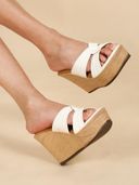 White color option, Currently selected