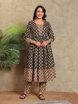 ARAMYA - Women Black Floral Kurta with Pant (Set of 2)