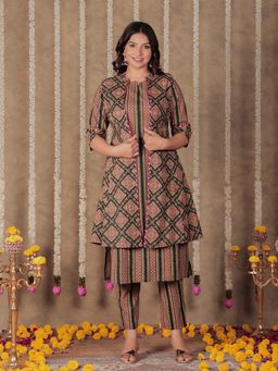 ARAMYA - Women Black Printed Kurta with Pant with Jacket (Set of 3)