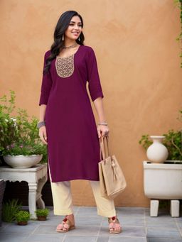 Gahan - Wine Women's Viscose Rayon Embroidered Straight Kurta