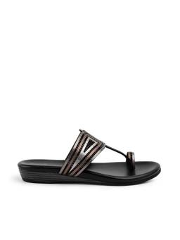 PEPPER - Women Black TPR Sole Kolhapuris