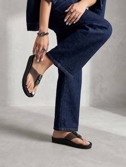 Monrow - Women Metallic PU Sole Sandals