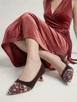 CHINRAAG - Women Maroon Synthetic Sole Pumps