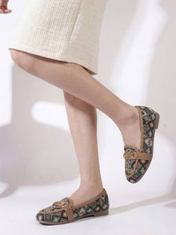 CHINRAAG - Women Multi-Color Synthetic Sole Loafers