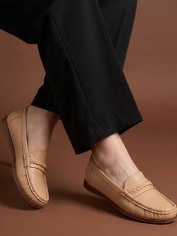 JODYHUB - Women Beige Tpr Sole Loafers