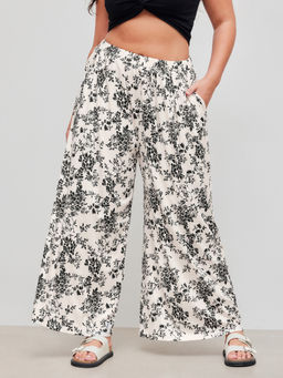 Cider - Solid Elastic Waist Pocket Wide Leg Pants Curve & Plus