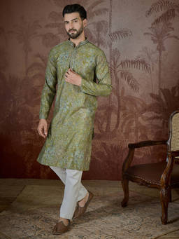 ETHNIC BAY - Men Green Paisley Printed Kurta