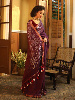 Indethnic - Purple Solid Daily Wear Saree with Unstitched Blouse