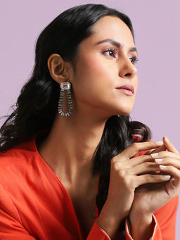 Sohi - Rhinestone Curve Drop Earrings Silver