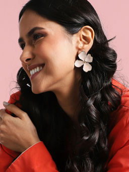 Sohi - Enamelled Flora Stud Earrings White