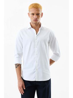 Snitch - Men White Solid Casual Shirt
