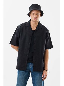 Snitch - Men Black Textured Casual Shirt