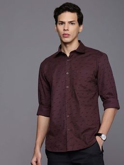 Kenneth Cole - Men Maroon Printed Casual Shirt