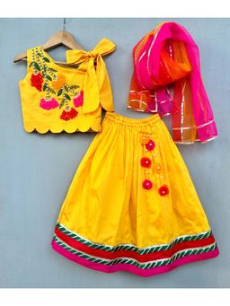 LABEL NEETI - Floral & Pearl Embroidered Top with Lehenga with Dupatta Yellow (Set of 3)