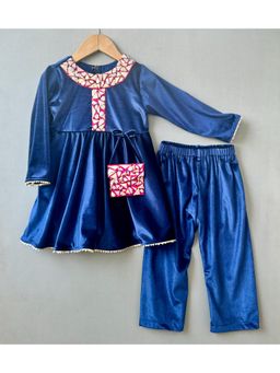 LABEL NEETI - Applique Embroidered Velvet Kurti with Pant (Set of 2)