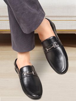 Carlton London - Men Black Textured with Metallic Accent Loafers