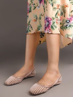 Carlton London - Women Rose Gold Beaded and Embellished Ethnic Jutties