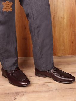 Carlton London - Men Brown Perforated Vamp Slip-On Loafers