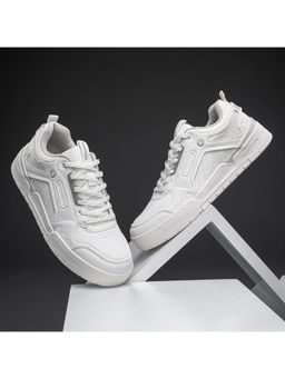 Red Tape - Men Solid White Lifestyle Sneakers
