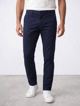 R&B - Men Navy Blue Mid Rise Slim Fit Chinos