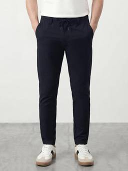 R&B - Men Navy Blue Slim Fit Solid Mid Rise Joggers