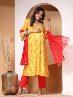 Zelena - Women 3/4 Sleeves Rayon Printed Maternity Feeding Kurta Set with Zip