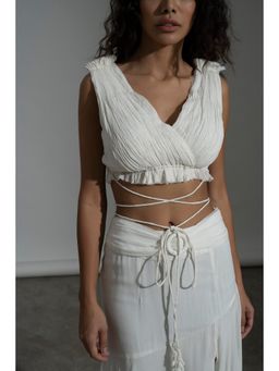 AMRTA- BY GUNEET KONDAL - Bali White V Neck Crop Top