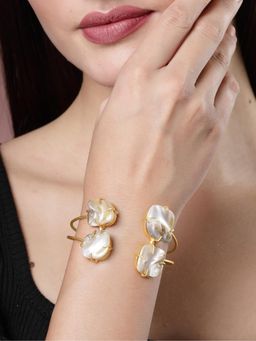 Gahan - Womens Gold Plated Mother of Pearl Handcrafted Cuff Bracelet