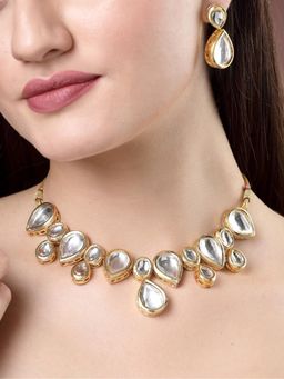 Gahan - Womens Gold Kundan Studded Handcrafted Jewellery Set