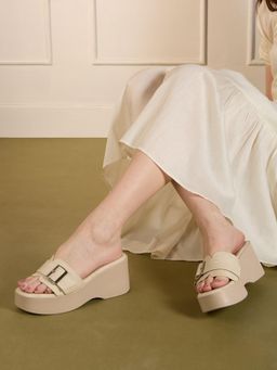 Inc.5 - Womens Cream Party Wear Printed Round Toe Platform Wedges Heels