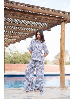 SAY - Women White Pure Cotton Shirt with Pyjama (Set of 2)