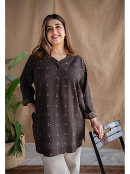 The Indian Ethnic Co. - Brown Straight Dabu Slub Cotton Short Kurti Printed Kurti
