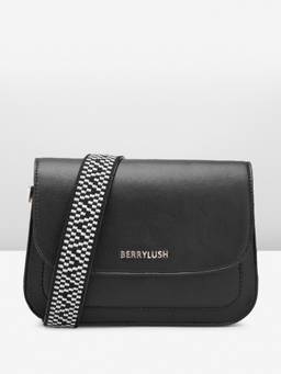 Berrylush - Black Structured Sling Bag