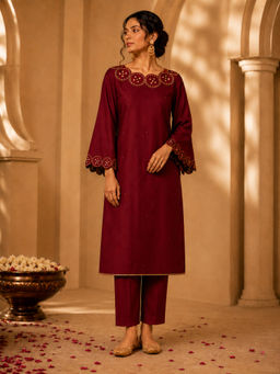 HAAVI BY PURAB - Women's Red Chanderi Silk Embroidered Kurta with Pant