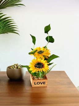 UMAI - Yellow Artificial Plant