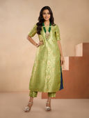Green color option, Sold out, Currently selected