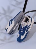 Blue color option, Currently selected
