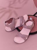 Pink color option, Currently selected