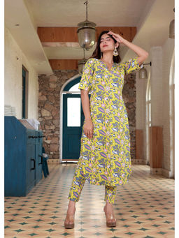 PRIYANKA CHOUDHARY - Womens Cotton Yellow Printed Cotton Kurta (Set of 2)