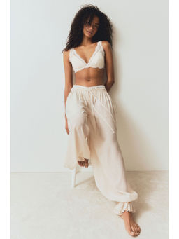 H&M - Women White Padded Soft Lace Bra