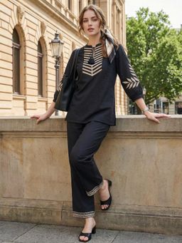 ZUMMER - Embroidered Co-Ord Set