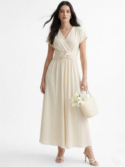 Outzidr - Off White Sleeveless Waist Detail Dress