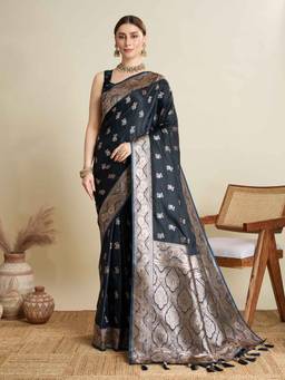 URBAN PALLU - Women Black Silk Blend Woven Saree