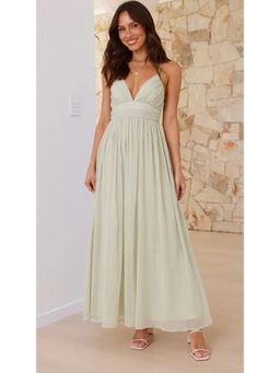 Outzidr - Green Plunge Neck Flowy Dress