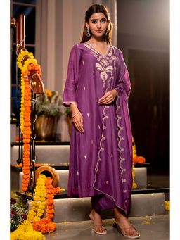 Mahee Jaipur - Purple Chanderi Embroidered Kurta With Pant & Dupatta
