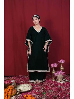 Rivaz Threads and Co - Green Velvet Floral Kaftan With Palazzo