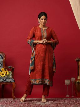 MEENA BAZAAR - Maroon Kalamkari Printed Muslin Kurta with Pant and Dupatta