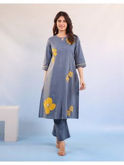 STUDIO MISRI - Blue Floral Embroidered Kurta and Pant
