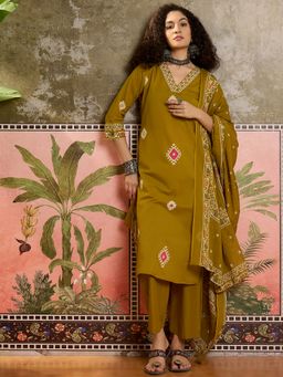 Vastramyaa - Women Mustard Geometric Printed Kurta with Pant and Dupatta